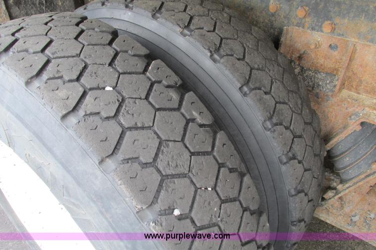 image for item F4804 2002 International F-2554 dump truck