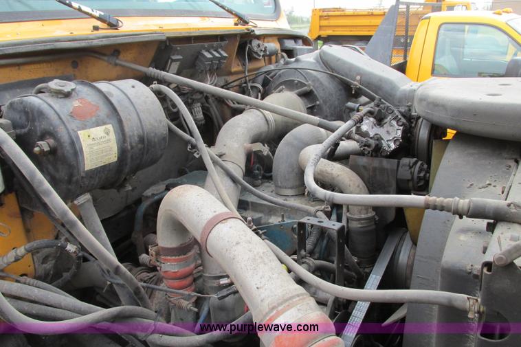 image for item F4804 2002 International F-2554 dump truck