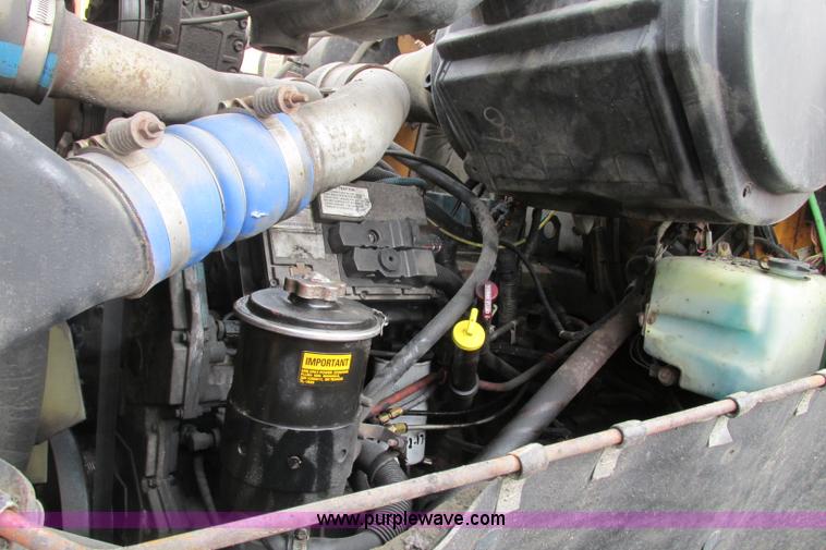 image for item F4804 2002 International F-2554 dump truck