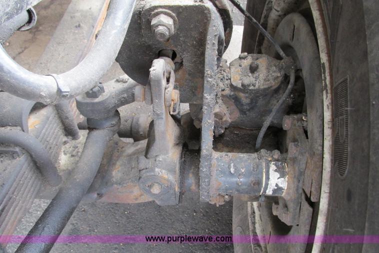 image for item F4804 2002 International F-2554 dump truck