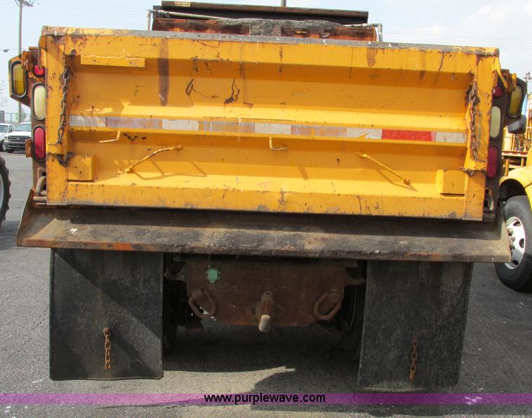 image for item F4805 2002 International 4900 dump truck