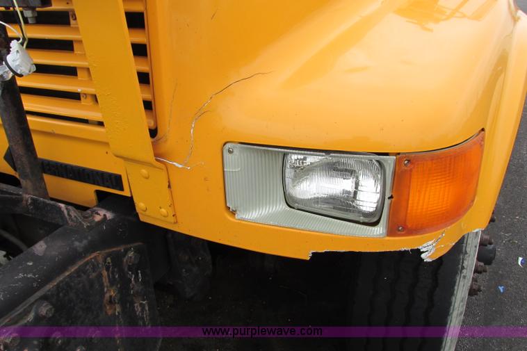 image for item F4810 1999 International/Navistar 4900 dump truck