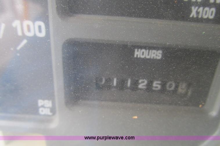 image for item F4818 1999 International/Navistar 4900 dump truck