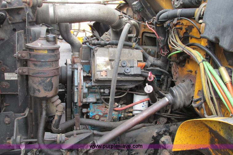 image for item F4818 1999 International/Navistar 4900 dump truck