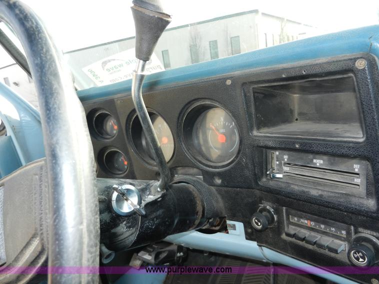 image for item A3900 1977 GMC Sierra Grande 25 flabed pickup truck