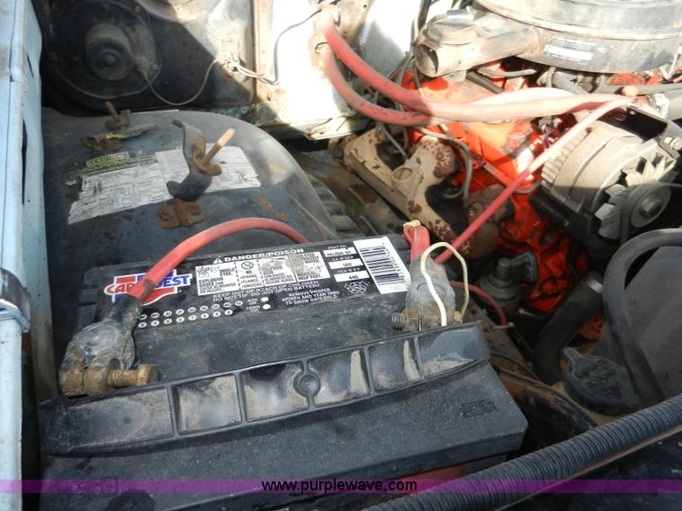 image for item A3900 1977 GMC Sierra Grande 25 flabed pickup truck