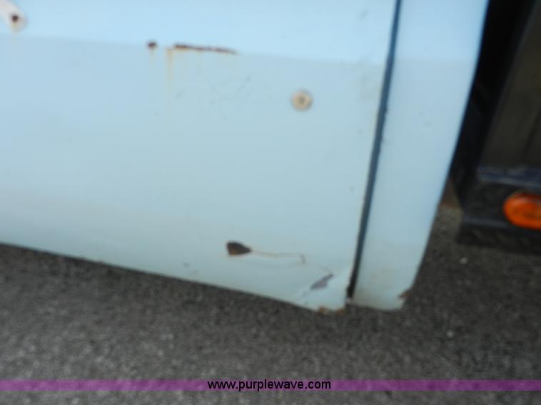 image for item A3900 1977 GMC Sierra Grande 25 flabed pickup truck