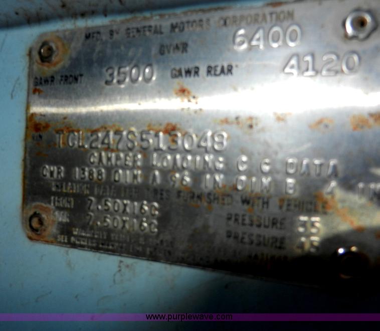 image for item A3900 1977 GMC Sierra Grande 25 flabed pickup truck