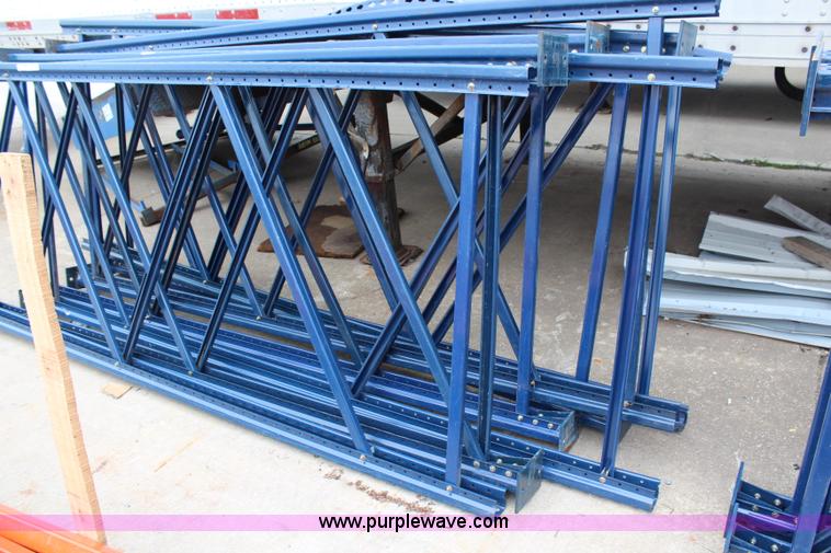image for item AJ9577 Pallet racking