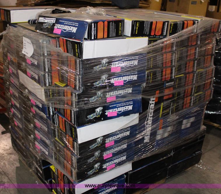 image for item AJ9726 (100) assorted power tools