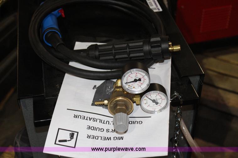 image for item AK9305 Professional mig welder