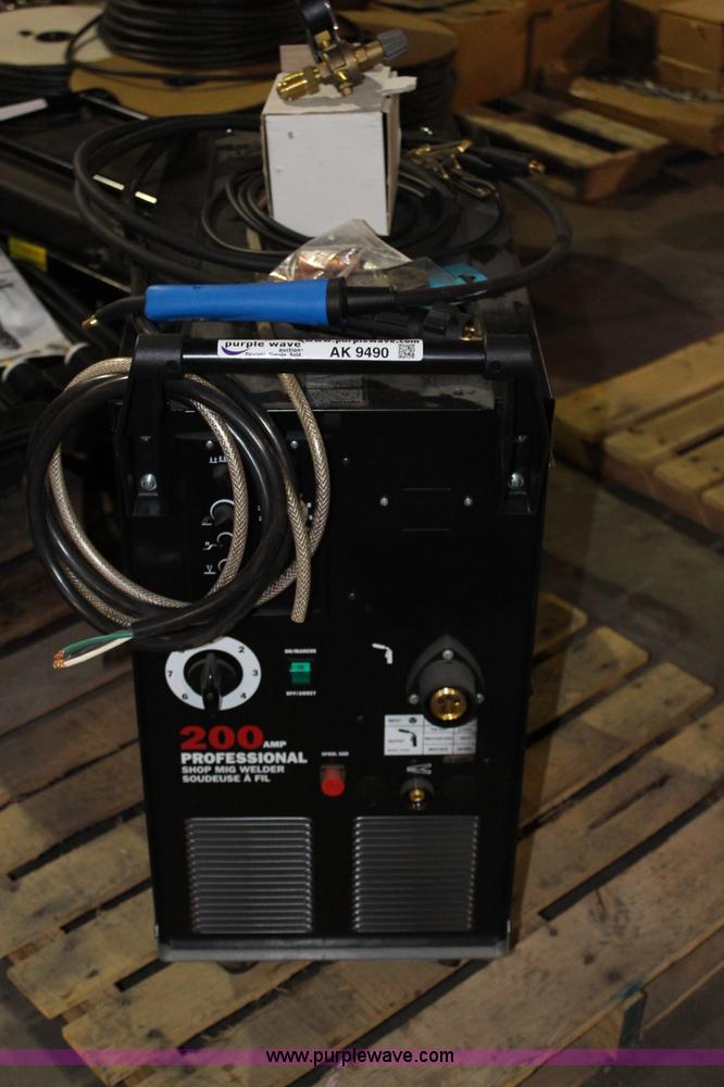 image for item AK9490 Schumacher mig welder