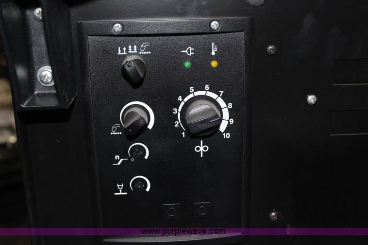 image for item AK9490 Schumacher mig welder