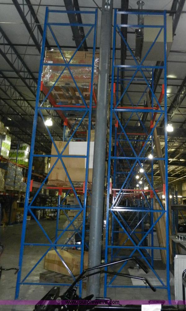 image for item B1978 Assorted pallet racking