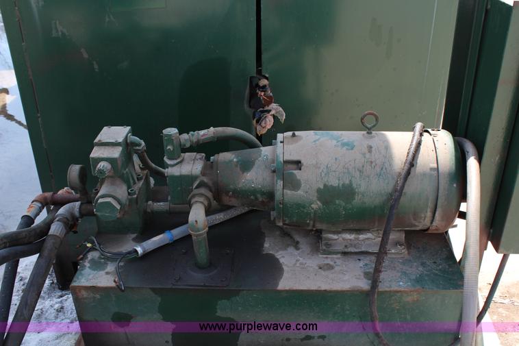 image for item G5352 SE Bright trash compactor