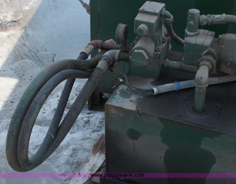 image for item G5352 SE Bright trash compactor