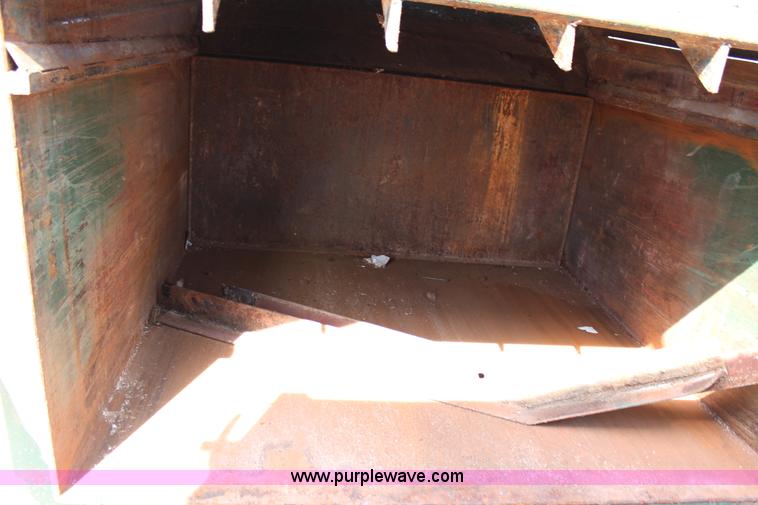 image for item G5352 SE Bright trash compactor