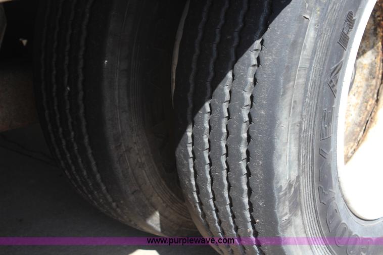 image for item G5353 1999 Wabash 53' drop van trailer