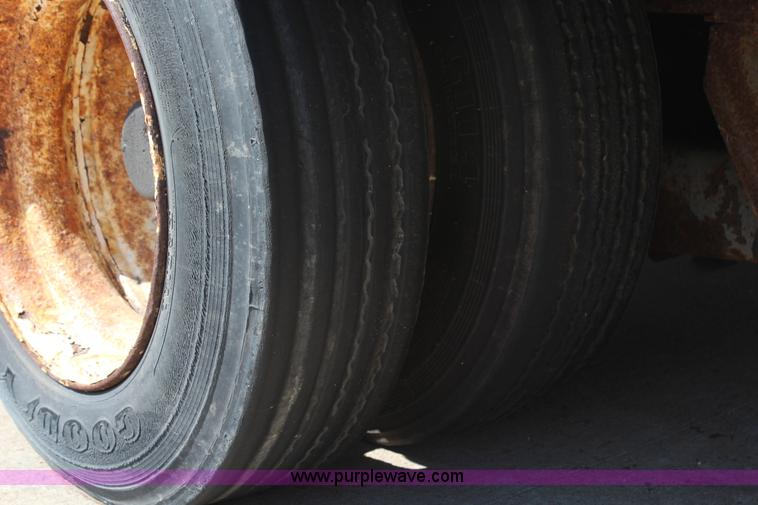 image for item G5354 1999 Wabash 53' drop van trailer