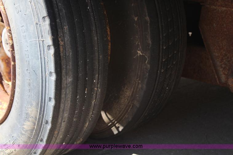 image for item G5354 1999 Wabash 53' drop van trailer