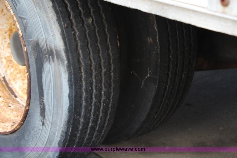 image for item G5354 1999 Wabash 53' drop van trailer