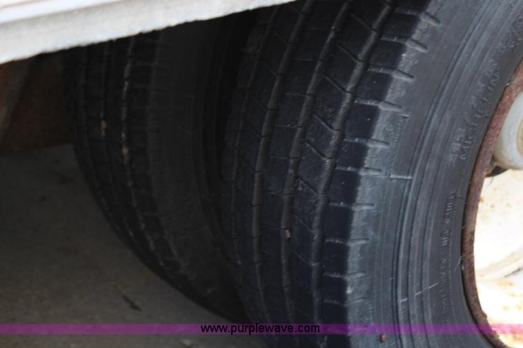 image for item G5354 1999 Wabash 53' drop van trailer