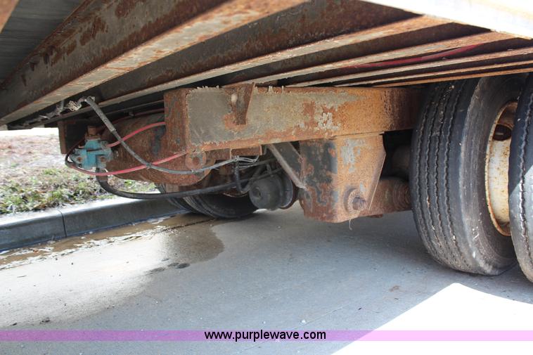 image for item G5368 1999 Wabash drop van trailer