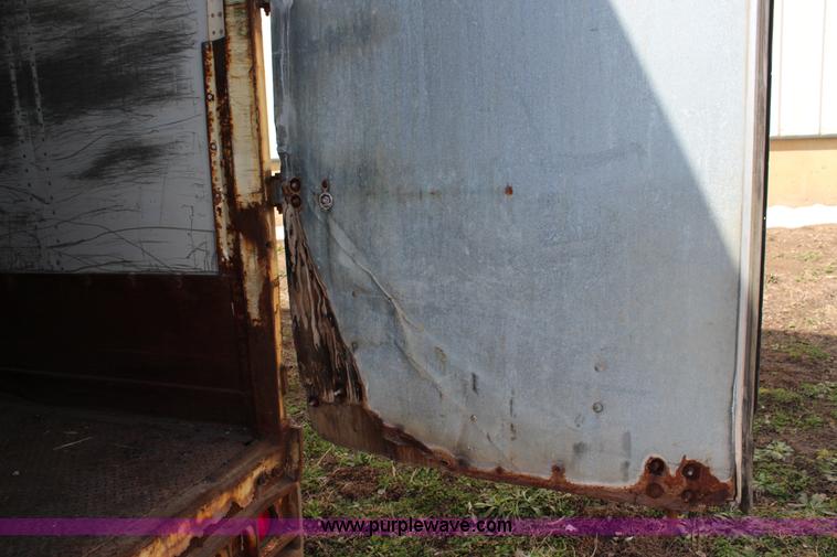 image for item G5368 1999 Wabash drop van trailer