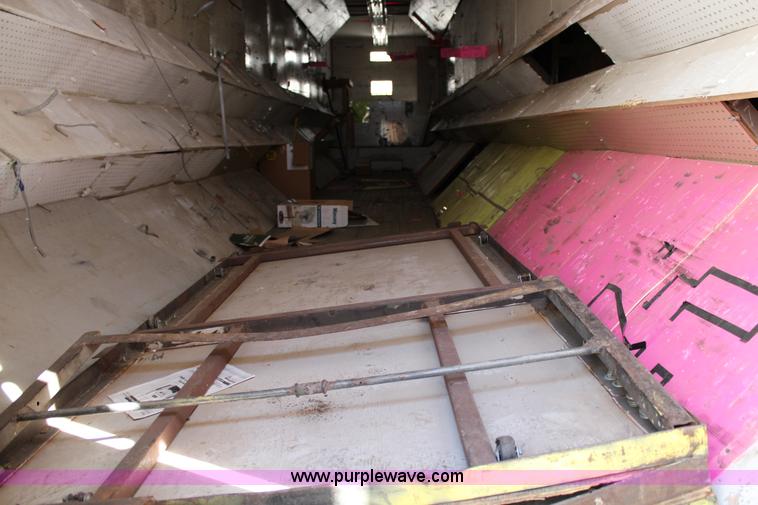 image for item G5369 1999 Great Dane drop van trailer