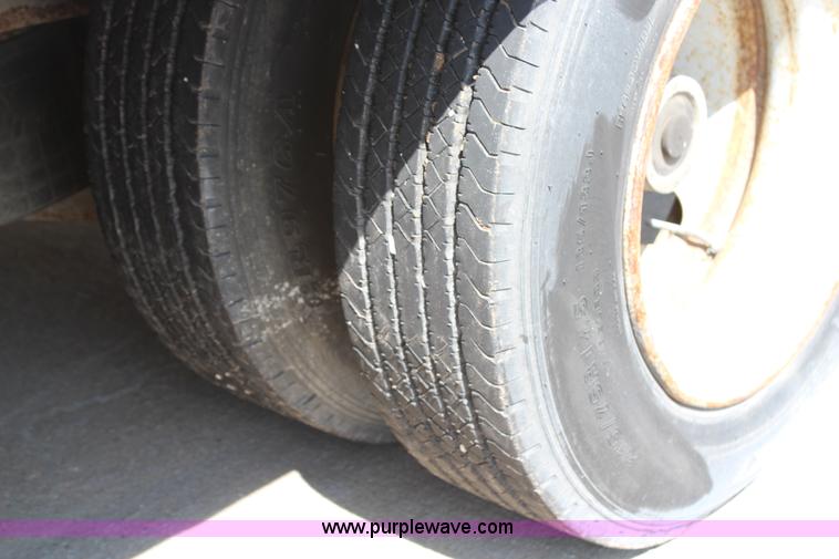 image for item G5369 1999 Great Dane drop van trailer