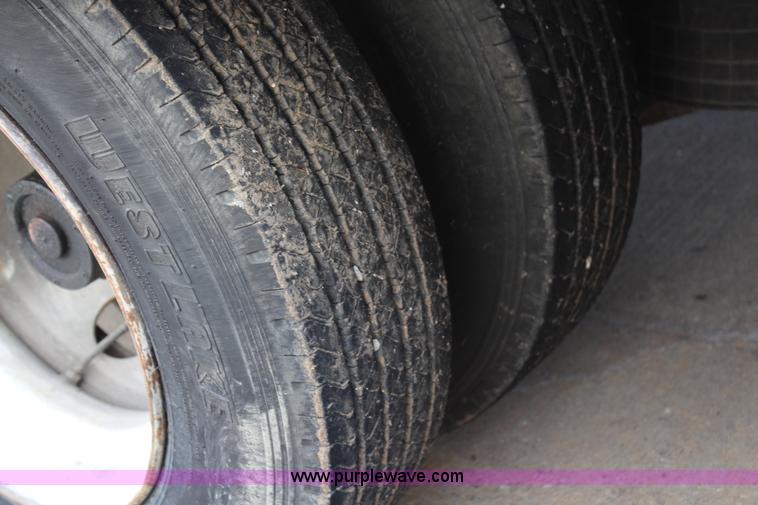 image for item G5369 1999 Great Dane drop van trailer