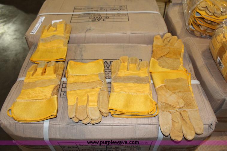 image for item V9552 (1,200) pairs of work gloves