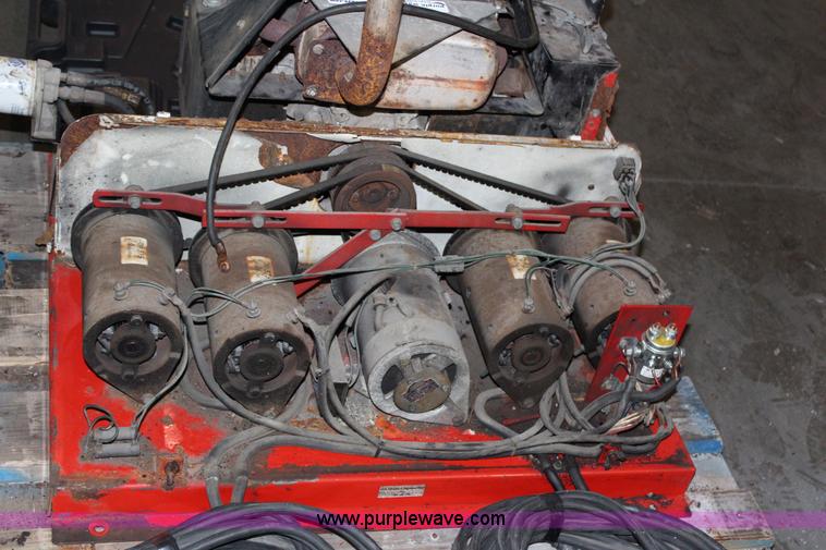 image for item V9731 Engine powered power unit