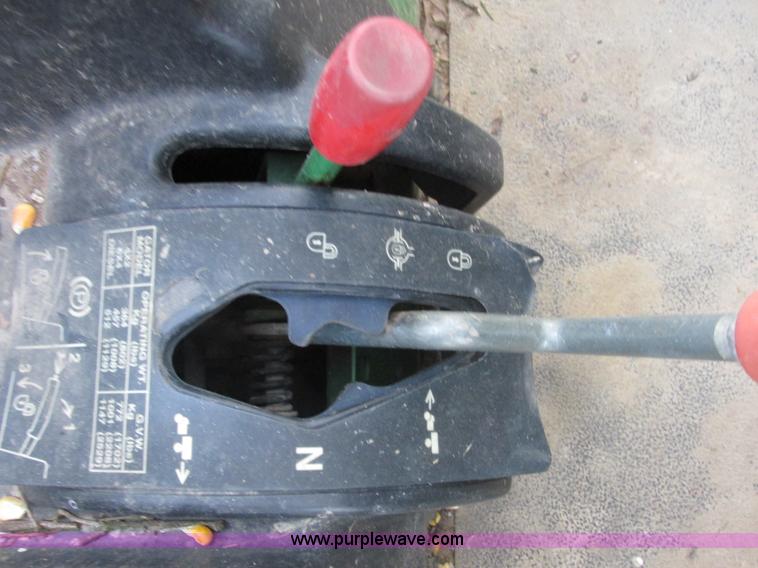 image for item AB9408 2000 John Deere Gator