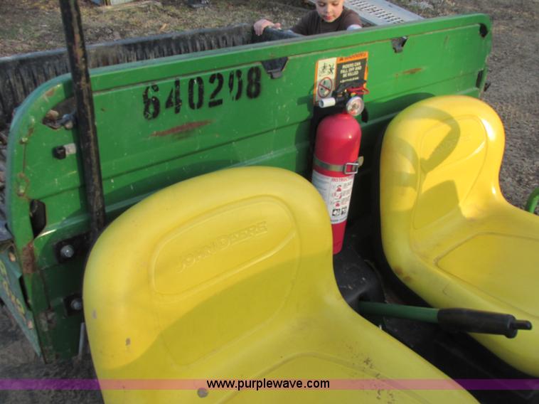 image for item AB9408 2000 John Deere Gator