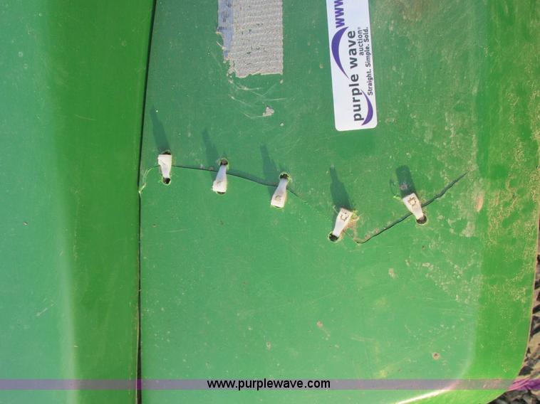 image for item AB9408 2000 John Deere Gator