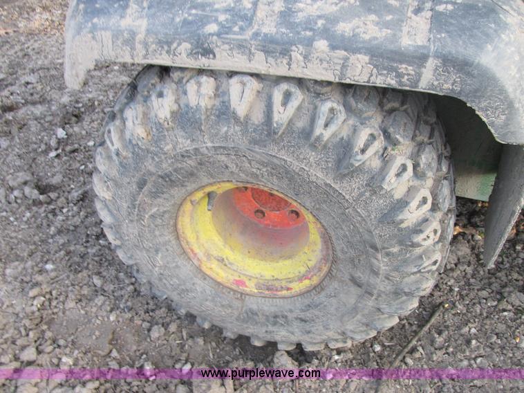 image for item AB9408 2000 John Deere Gator