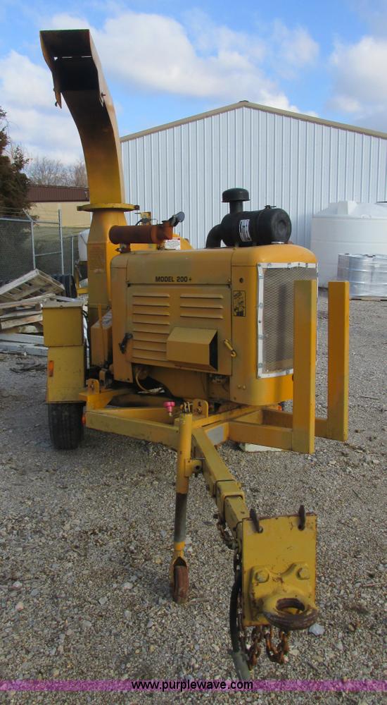 image for item AB9426 1989 Brush Bandit 2004 chipper