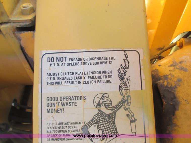 image for item AB9426 1989 Brush Bandit 2004 chipper