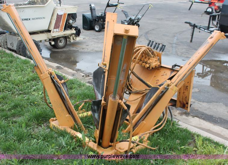 image for item AH9178 Vermeer TS20 tree spade