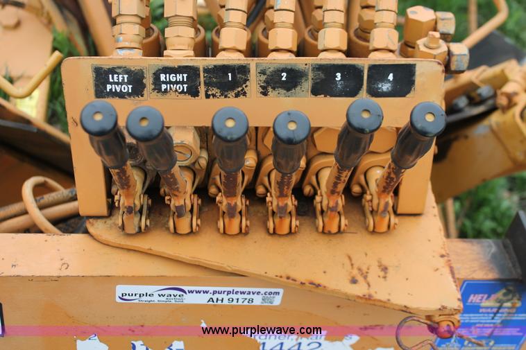 image for item AH9178 Vermeer TS20 tree spade