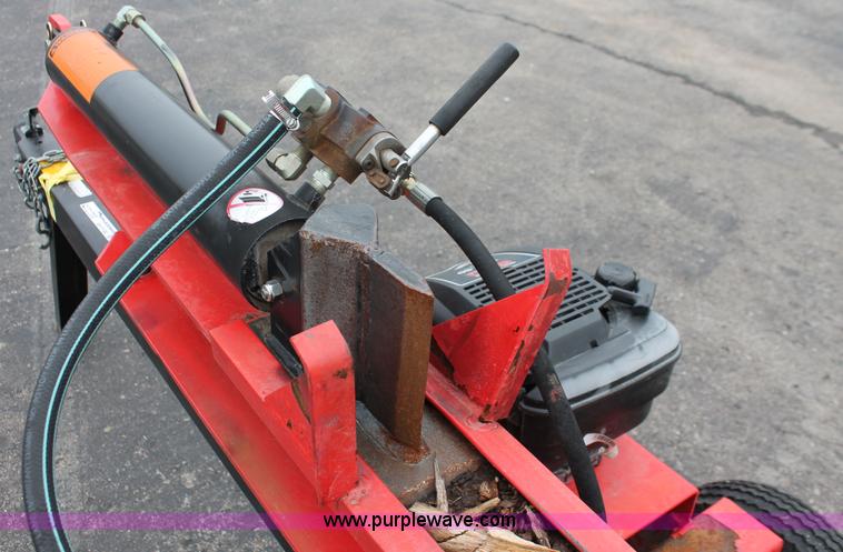 image for item AH9180 Huskee log splitter