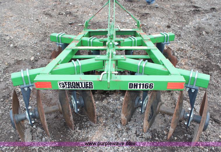 image for item AJ9614 Frontier DH1166 three point disk