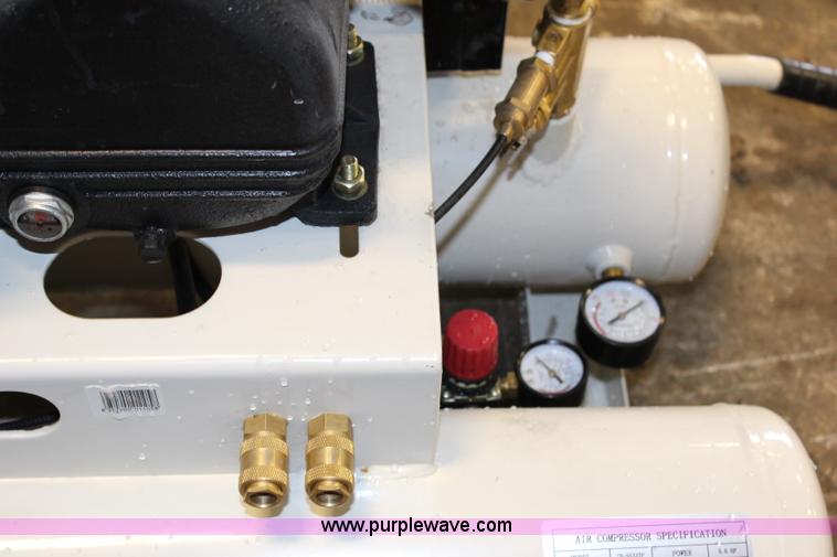 image for item AJ9616 Multi-Power air compressor