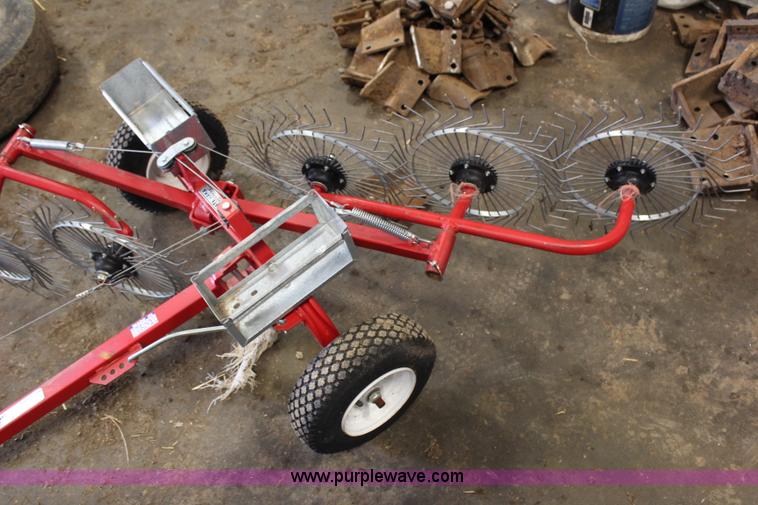 image for item AJ9624 Estate rake