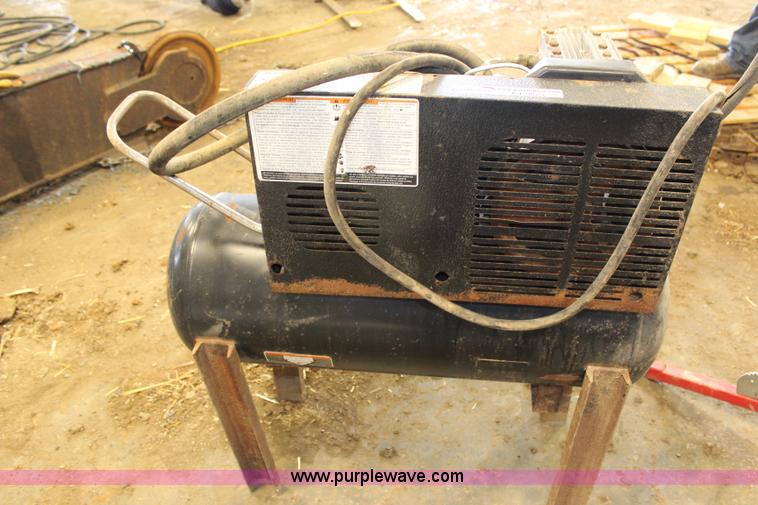 image for item AJ9625 Coleman Powermate 25 gallon air compressor