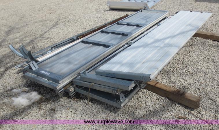 image for item AK9731 (2) garage doors