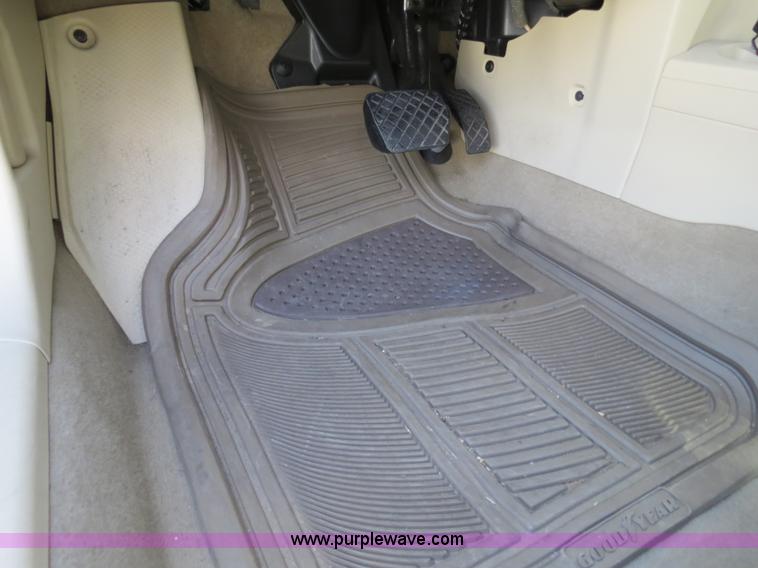 image for item B4706 2008 Volkswagen New Beetle S