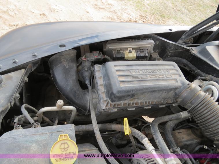 image for item B4708 2002 Dodge Dakota pickup truck