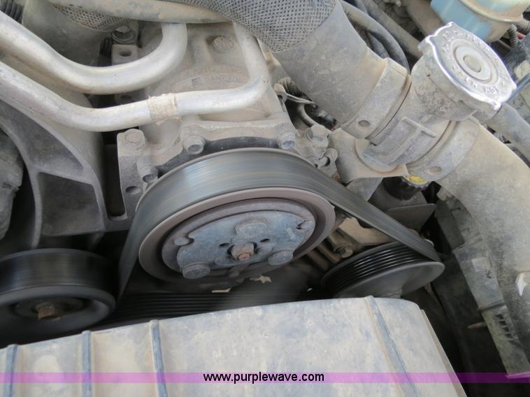 image for item B4708 2002 Dodge Dakota pickup truck